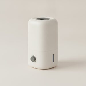 Humidificateur ultrasonique blanc de 4 litres vu de trois quarts sur fond clair